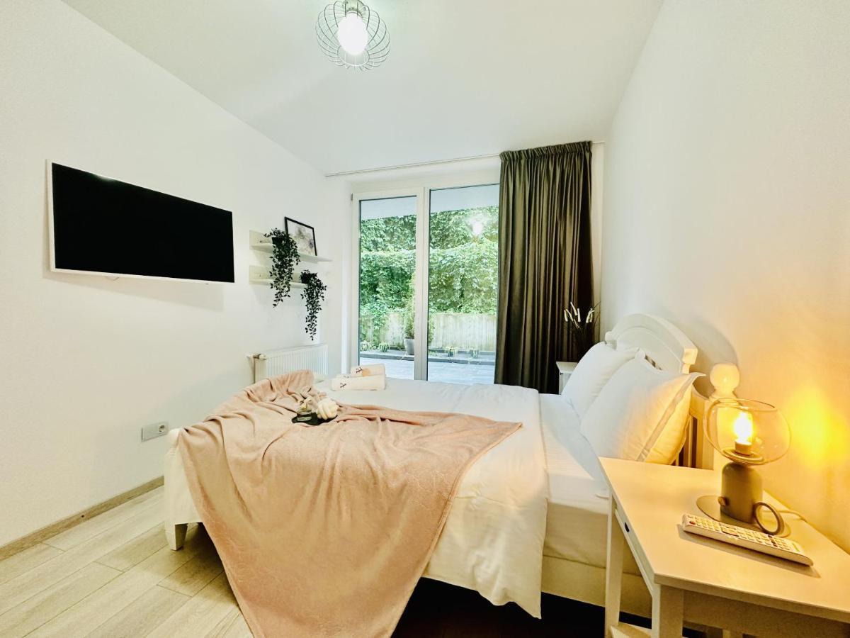 Palfi Apartment With Garden & Parking Cluj-Napoca Extérieur photo