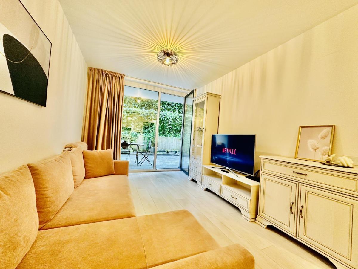 Palfi Apartment With Garden & Parking Cluj-Napoca Extérieur photo