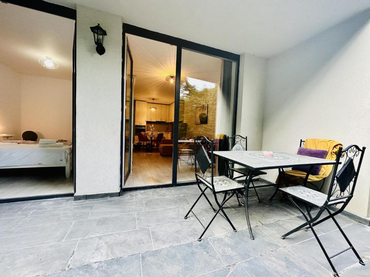 Palfi Apartment With Garden & Parking Cluj-Napoca Extérieur photo